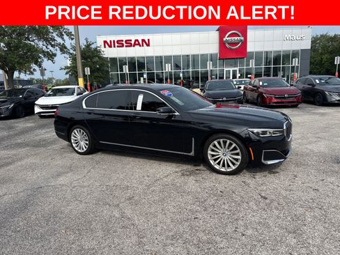 Used 2022 BMW 740i RWD image 1