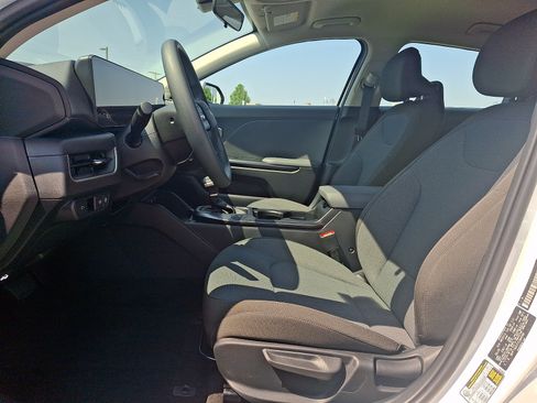 New 2026 Kia K4 FWD image 9