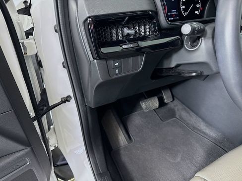 Used 2024 Honda CR-V EX-L image 10