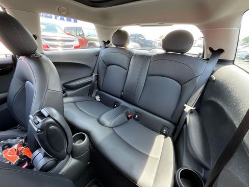 Used 2019 MINI Cooper 2-Door Hardtop w/ Signature Upholstery Package FWD image 20
