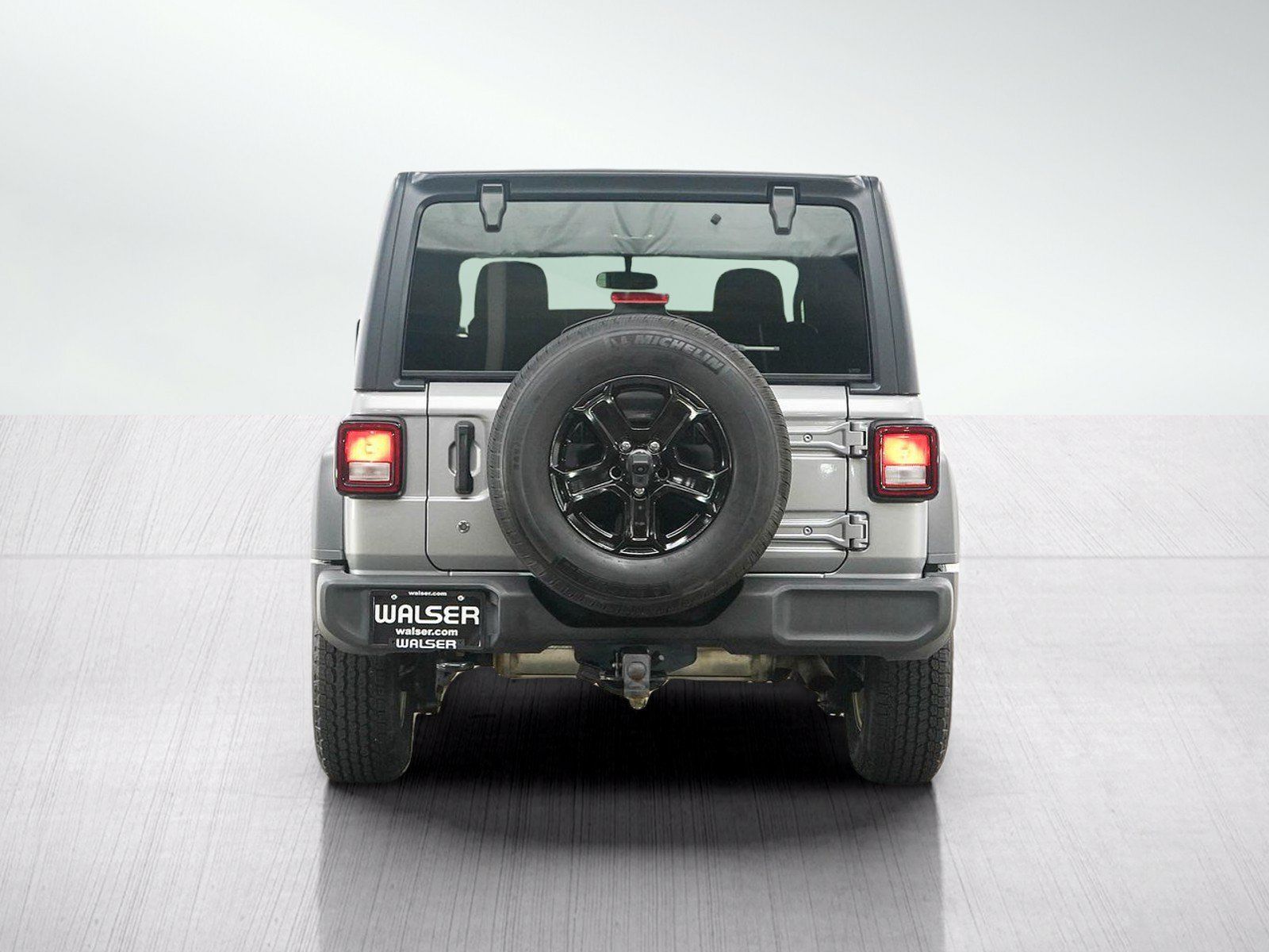 Used 2019 Jeep Wrangler Sport AWD/4WD image 4