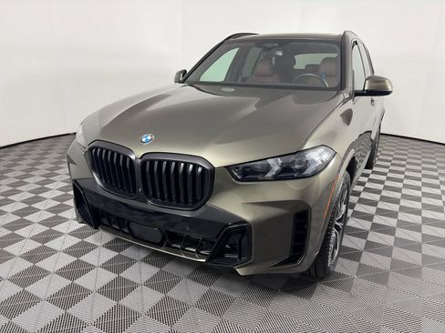 Certified 2024 BMW X5 xDrive40i w/ M Sport Package image 13