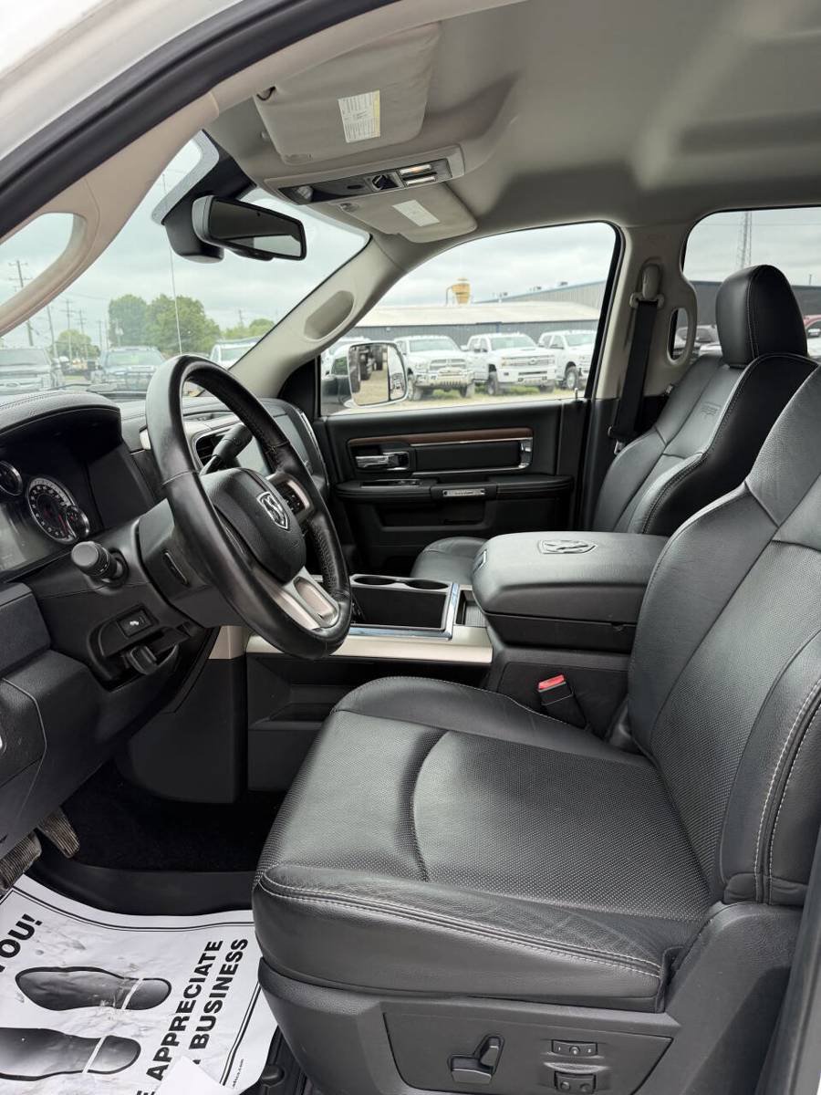 Used 2014 RAM 3500 Laramie AWD/4WD image 9