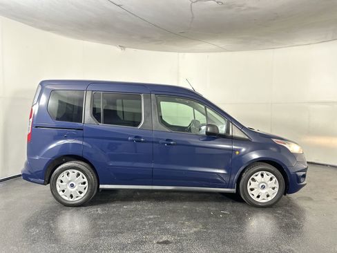 Used 2016 Ford Transit Connect XLT image 13