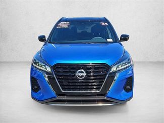 Used 2024 Nissan Kicks SR video 2