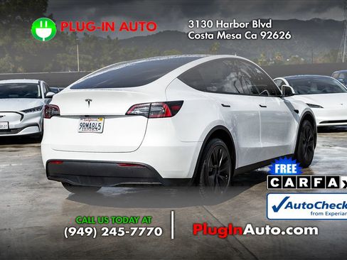 Used 2025 Tesla Model Y Long Range image 5