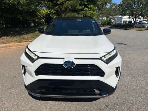 Used 2024 Toyota RAV4 XSE AWD/4WD image 9