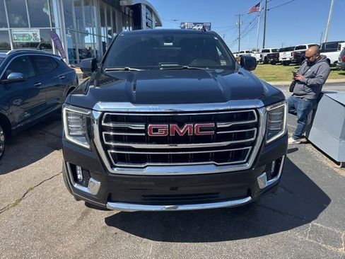 Used 2021 GMC Yukon SLT w/ Rear Media and Nav Package image 3