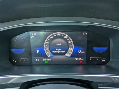 Used 2023 Volkswagen Tiguan SE R-Line image 11