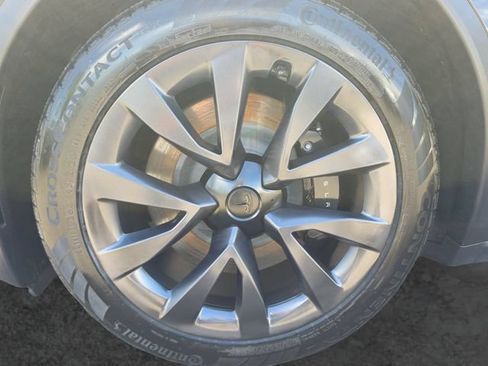 Used 2024 Tesla Model X AWD/4WD image 9
