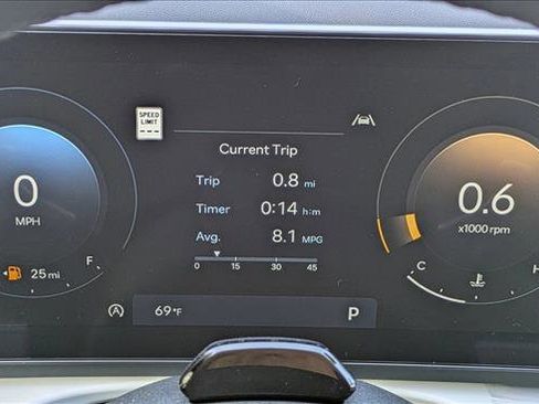 New 2026 Hyundai Tucson Limited FWD image 11