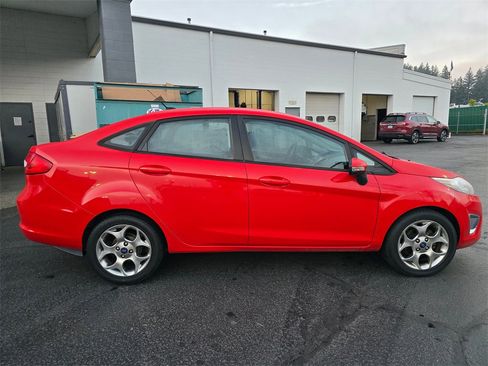 Used 2012 Ford Fiesta SEL image 3