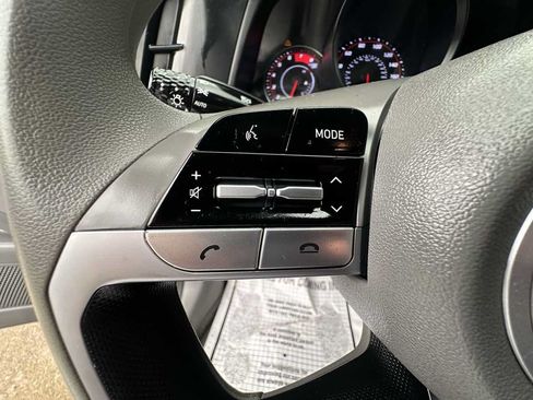 Used 2021 Hyundai Elantra SEL FWD image 14