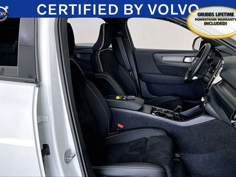 Certified 2025 Volvo XC40 B5 Plus image 11