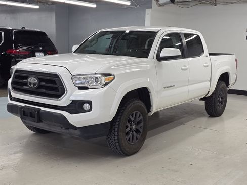 Used 2020 Toyota Tacoma SR5 image 7
