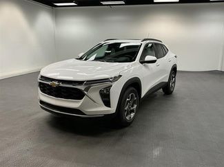 New 2026 Chevrolet Trax LT w/ Sunroof Package FWD video 1