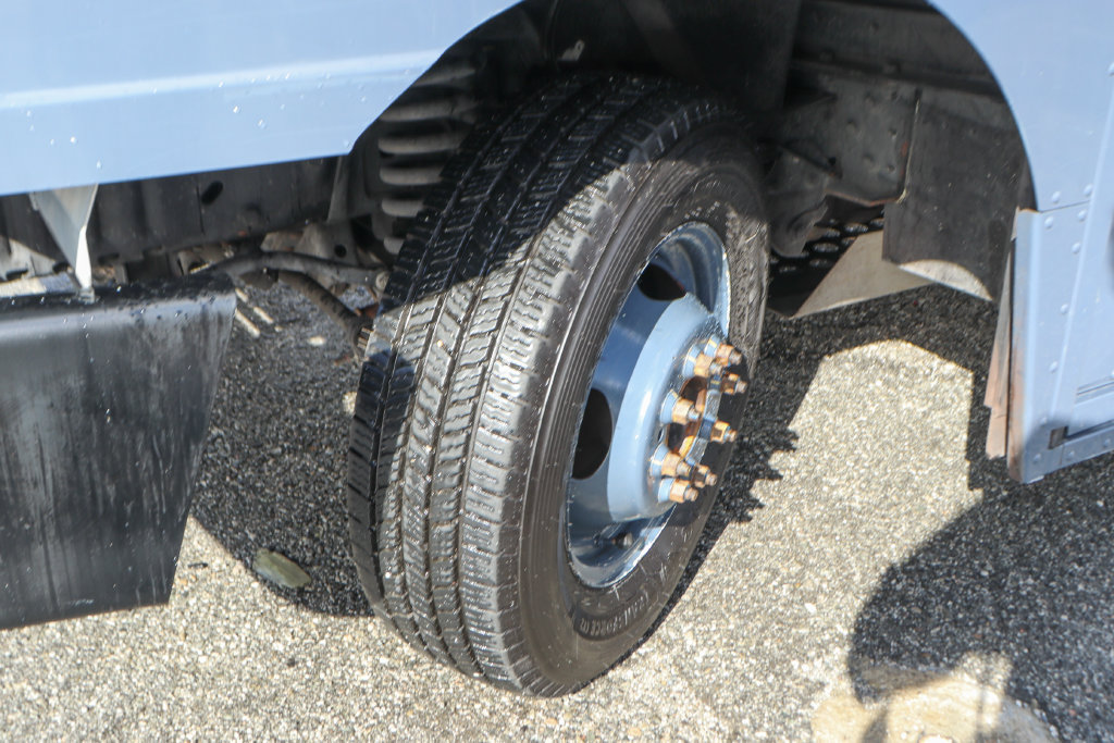 Used 2019 Ford E-450 and Econoline 450 Super Duty RWD image 33