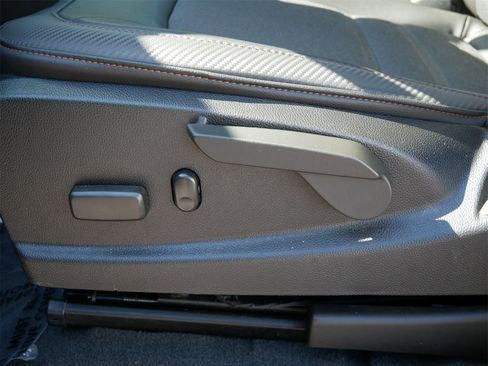 Used 2021 GMC Canyon AT4 image 15