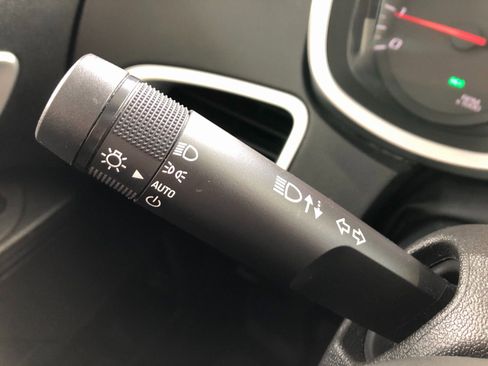 Used 2017 Chevrolet Equinox LT w/ Convenience Package image 33