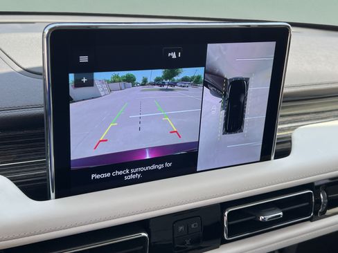 Certified 2024 Lincoln Aviator Black Label w/ Class IV Trailer Tow Package AWD/4WD image 16