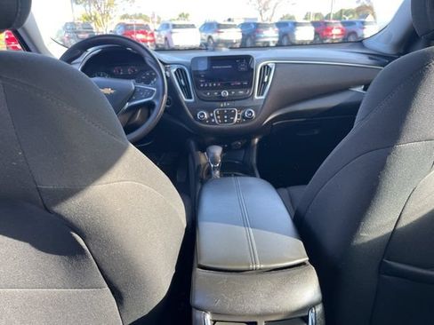 Used 2023 Chevrolet Malibu LT w/ Driver Confidence Package FWD image 14