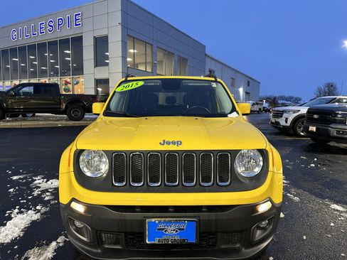 Used 2015 Jeep Renegade Latitude w/ Popular Equipment Group image 9