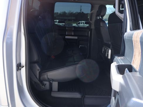 Used 2019 Ford F250 Lariat w/ Lariat Ultimate Package image 12