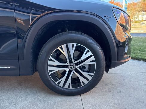 New 2026 Mercedes-Benz GLB 250 4MATIC image 14