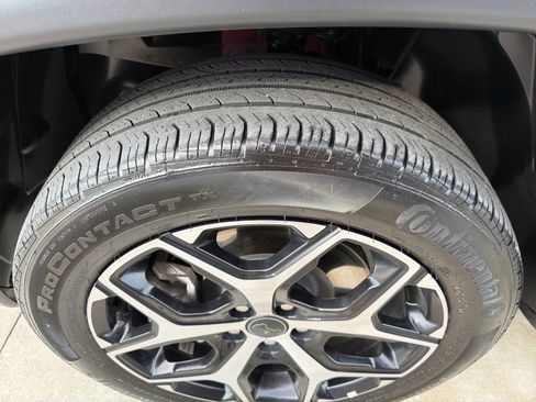 Used 2025 Jeep Compass Limited image 8