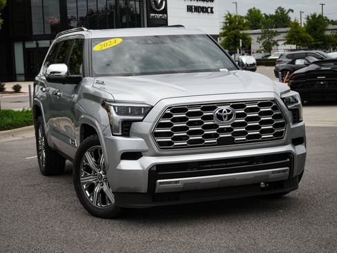 Used 2024 Toyota Sequoia Capstone AWD/4WD image 2