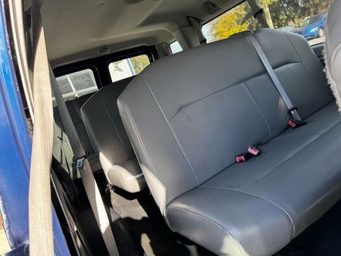 Used 2012 Ford E-350 and Econoline 350 XL w/ PWR Windows & Locks Group image 21