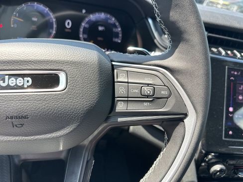 New 2025 Jeep Grand Cherokee L Laredo w/ Luxury Tech Group I AWD/4WD image 64