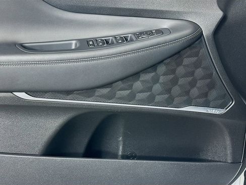 Used 2020 Hyundai Santa Fe Limited image 19