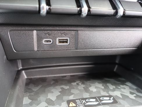 New 2026 Chevrolet Colorado LT w/ LT Convenience Package AWD/4WD image 19