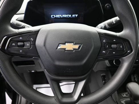 Used 2025 Chevrolet TrailBlazer LT AWD/4WD image 37