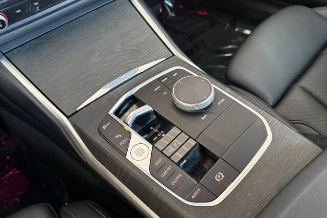 Used 2024 BMW 330i Sedan RWD image 25