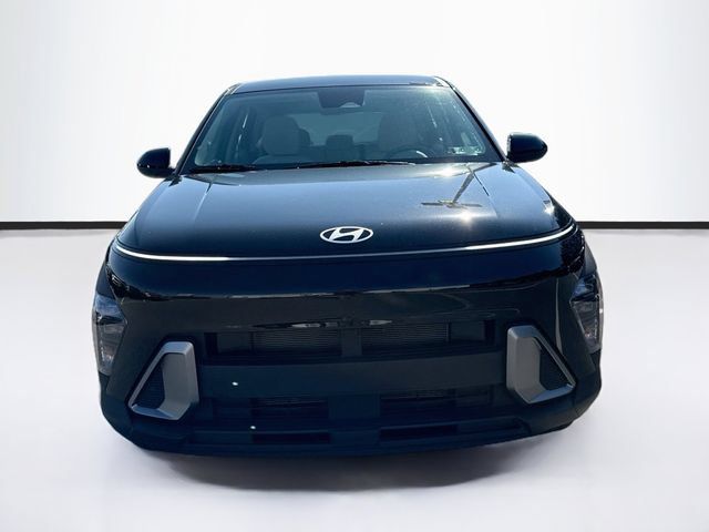 Used 2025 Hyundai Kona SE AWD/4WD image 3