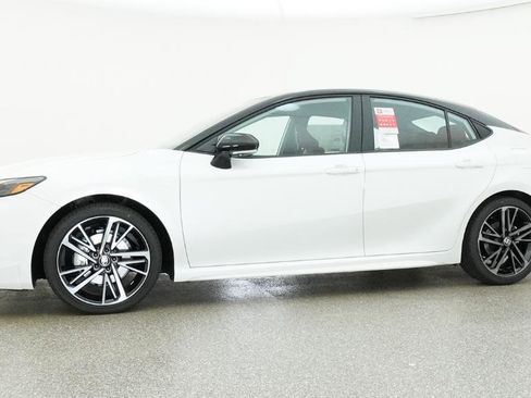 New 2026 Toyota Camry XSE FWD image 21