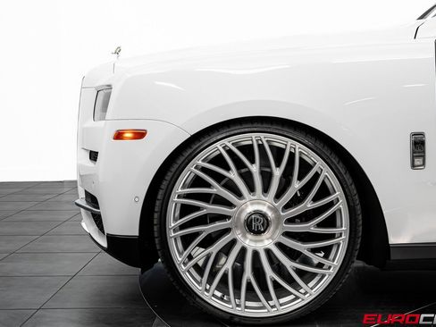 Used 2022 Rolls-Royce Cullinan image 15