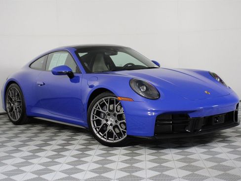 Used 2025 Porsche 911 Carrera image 9