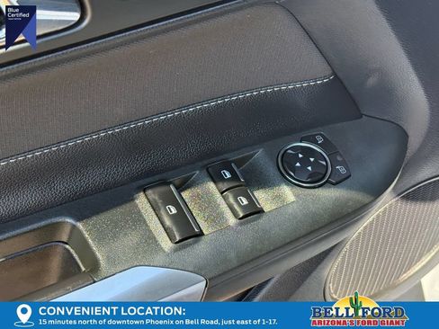 Used 2016 Ford Mustang Convertible RWD image 13