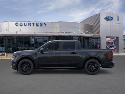 New 2025 Ford Maverick Lobo image 3