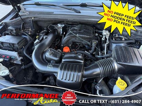 Used 2013 Jeep Grand Cherokee Laredo AWD/4WD image 29