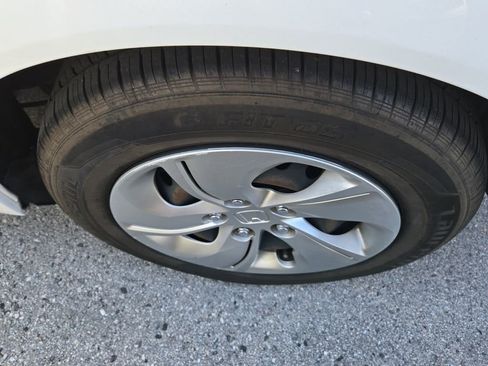 Used 2013 Honda Civic LX image 10