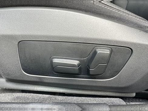 Used 2025 BMW 228i xDrive 228 xDrive Gran Coupe image 10