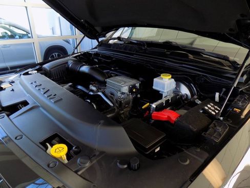 Certified 2022 RAM 1500 Limited w/ Night Edition image 35