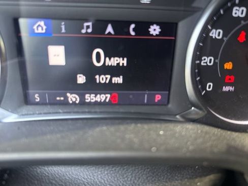 Used 2023 GMC Acadia SLT FWD image 2