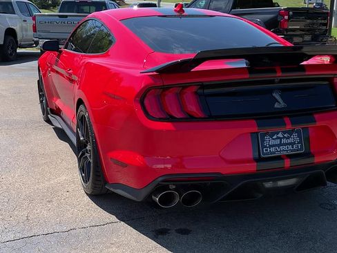 Used 2021 Ford Mustang Shelby GT500 w/ Technology Package image 5