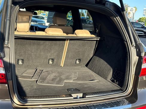 Used 2012 Mercedes-Benz ML 350 BlueTEC 4MATIC image 11