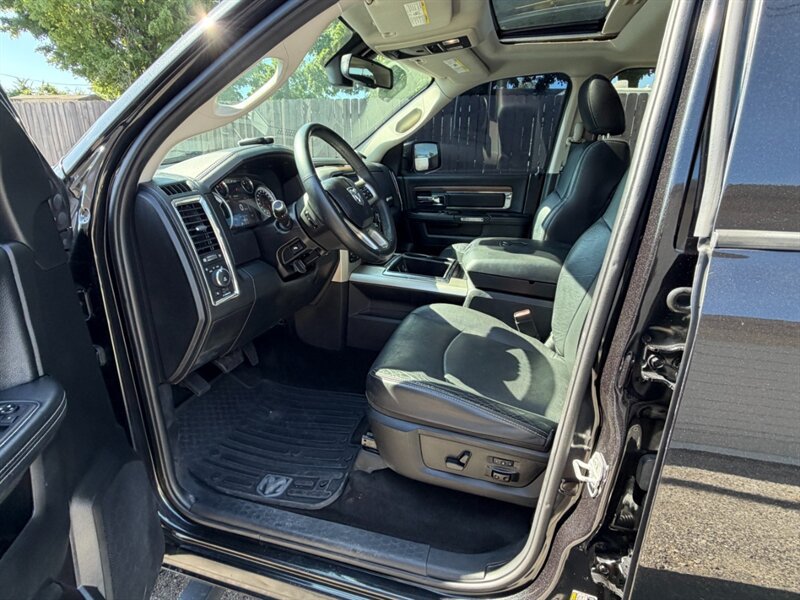 Used 2015 RAM 1500 Laramie w/ Convenience Group AWD/4WD image 21